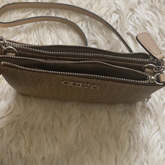 Guess crossbody - Picture 4 of 10